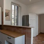 La Bohemien, Nel Quartiere Trieste Nyaraló Róma
