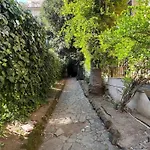 Nyaraló La Bohemien, Nel Quartiere Trieste *